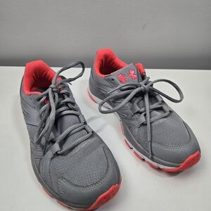 Under Armour Women's Strive 6 Running Shoes